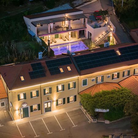Vila Robida Rooms & Spa Črni Kal Buitenkant foto