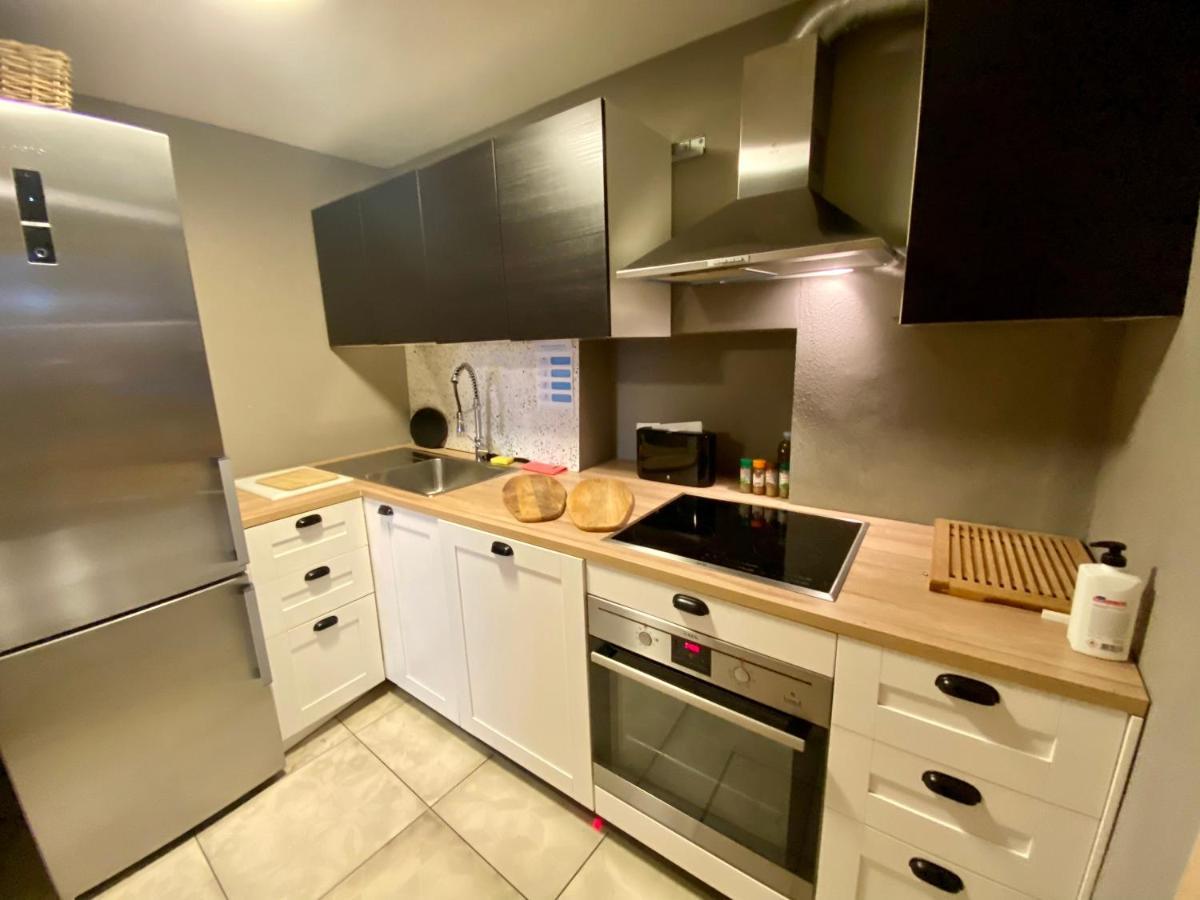 Vila Robida Rooms & Spa Črni Kal Buitenkant foto